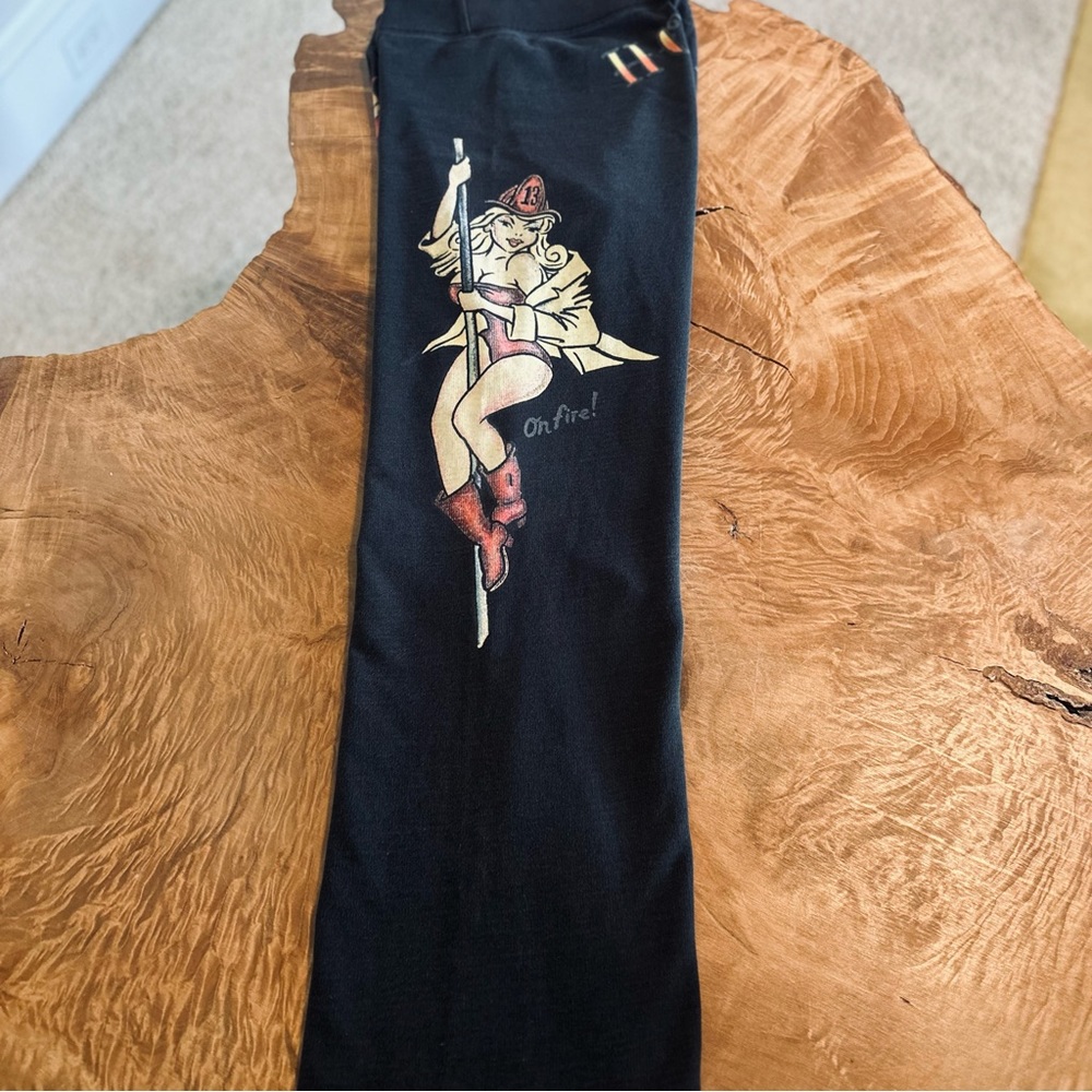Lucky Brand Vintage Fire HOTTIE Pin Up Sweatpants Medium